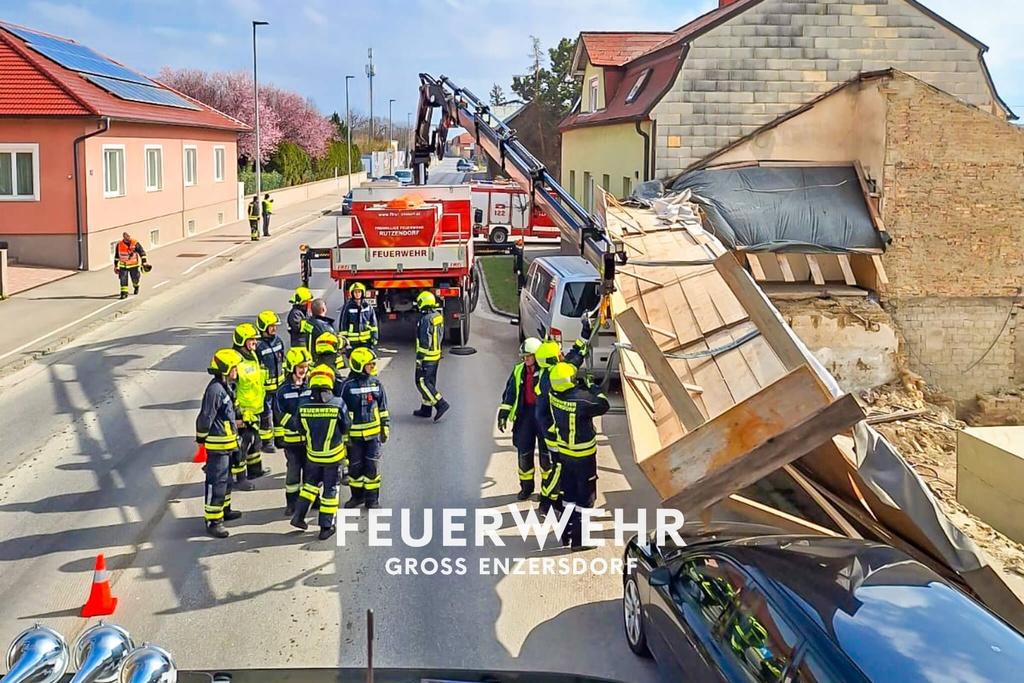 T1 Sturmschaden - Umgestürztes Objekt