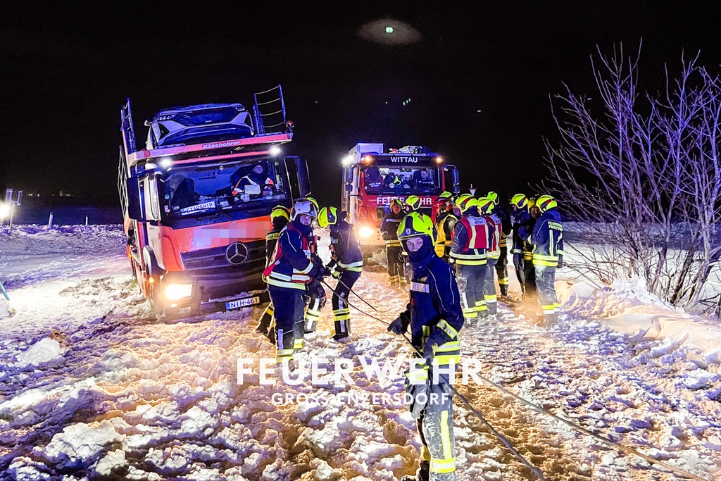 T1 LKW-Bergung in Probstdorf