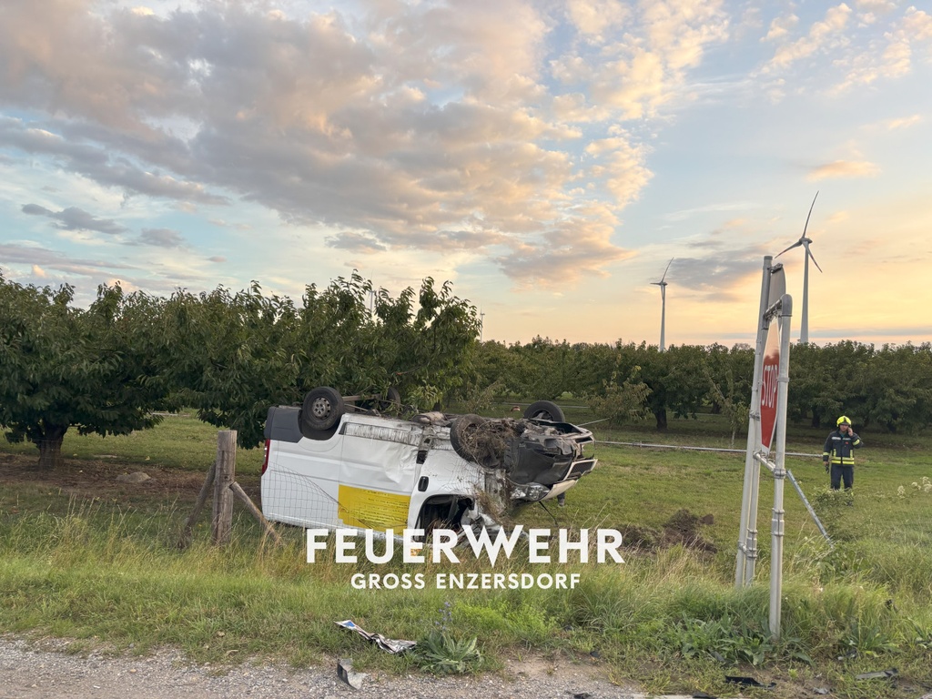 Zusammenstoß auf Kreuzung